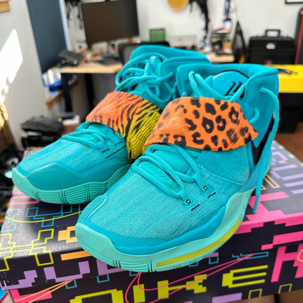 Nike Kyrie 6 Sneakers